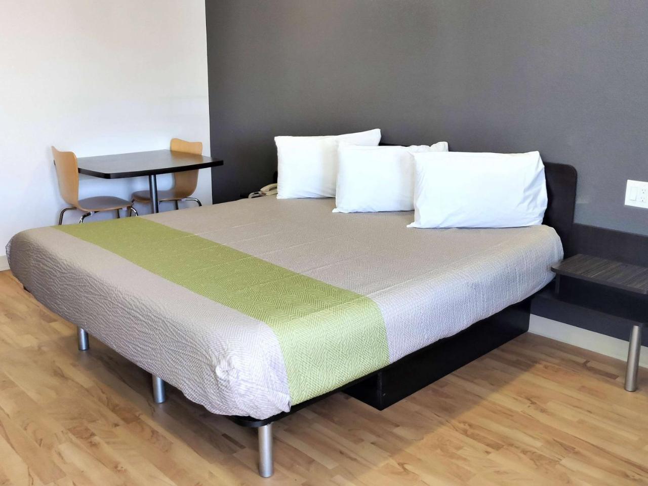 Studio 6-Fresno, Ca - Extended Stay Pinedale Экстерьер фото