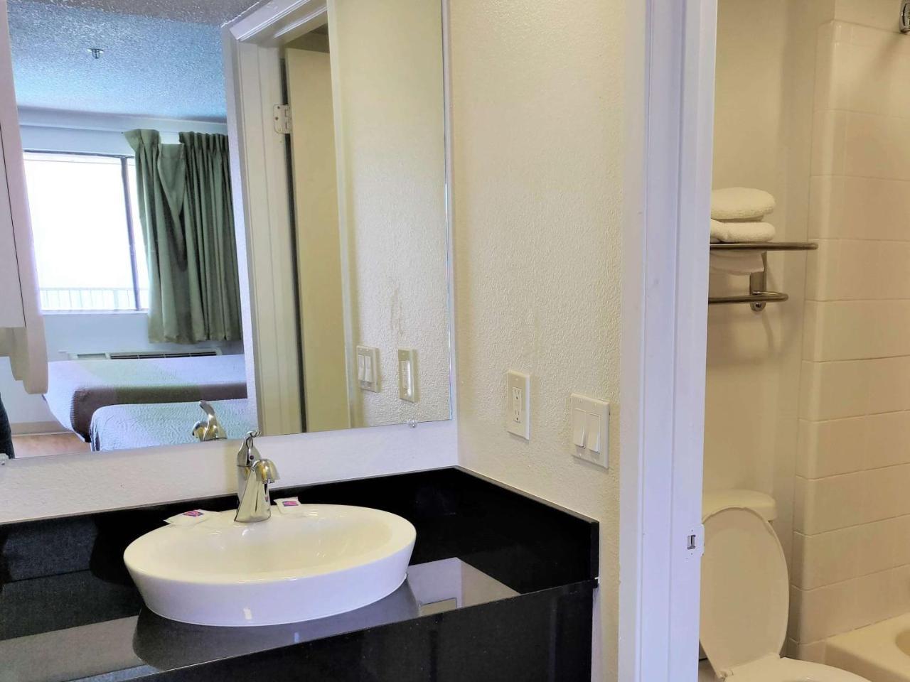 Studio 6-Fresno, Ca - Extended Stay Pinedale Экстерьер фото